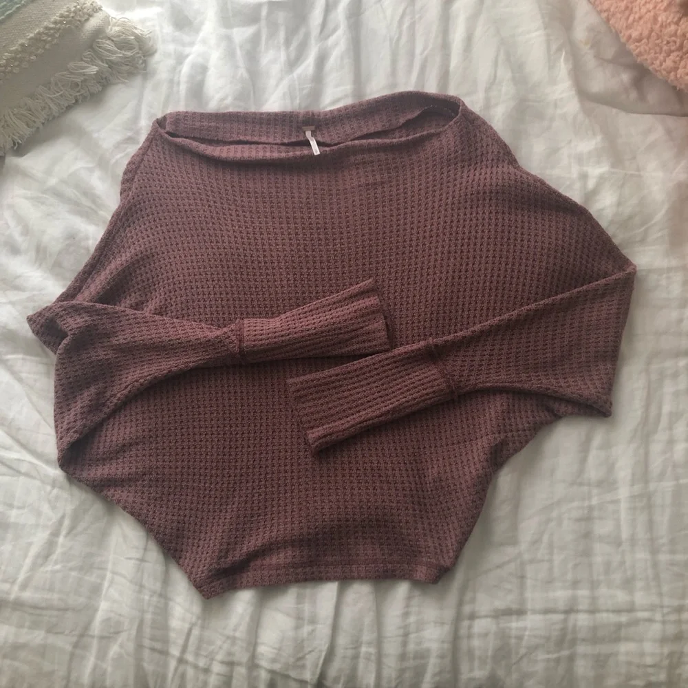 Free People Mauve Waffle-Knit Cropped Sweater